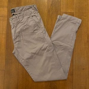 J. Crew - Slim Fit Stretch Chinos - Size 31/32